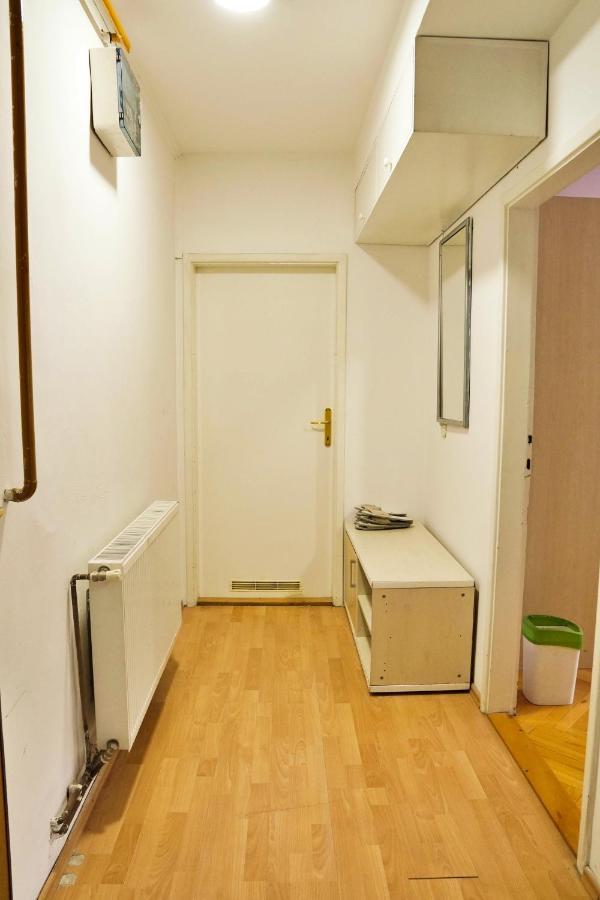Vijecnica View 2Bdr Apartment With Balcony - Best Location Sarajevo Exterior foto